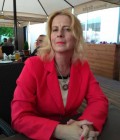 Rencontre Femme : Elena, 65 ans à Biélorussie  Minsk